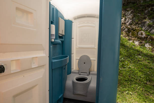 Affordable portable toilet rental in Parsons, KS