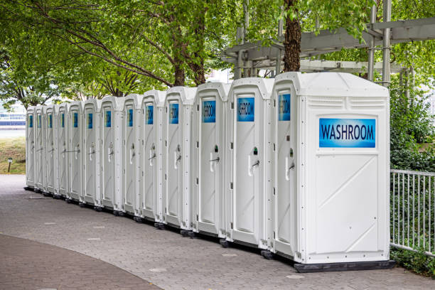 Best Luxury portable toilet rental  in Parsons, KS
